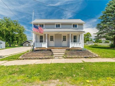 104 E Main St