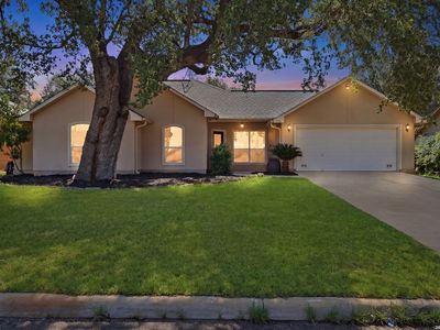 Property at 230 Yorktown, Pleasanton, TX