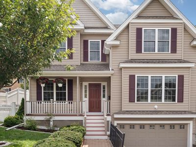 210 West St #210