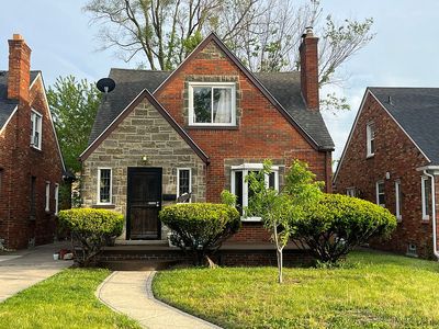 3597 W Outer Dr