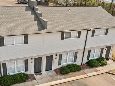 111-1802 W Jackson Ave