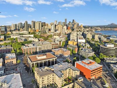 133 Queen Anne Avenue N #304