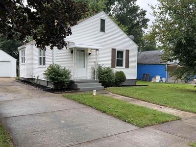 19746 Detroit Ave