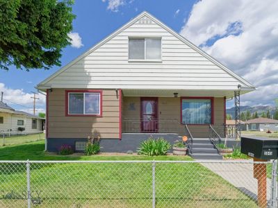 1845 Elm St