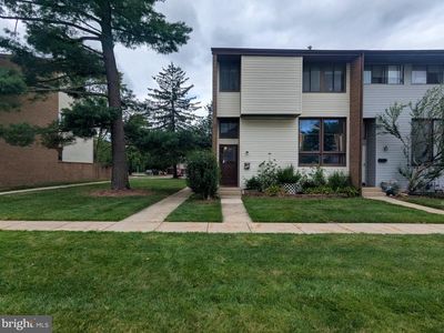 Property at 123 Howsington Pl, East Windsor, NJ