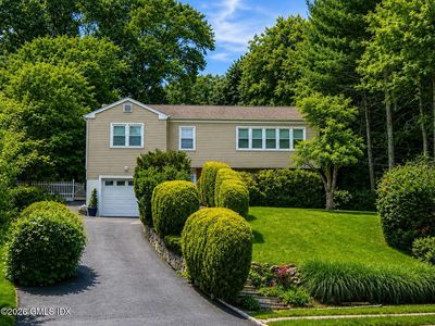 86 Sound Beach Avenue Ext