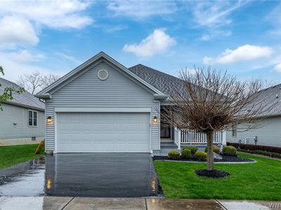 32 Hickory Grove Ln