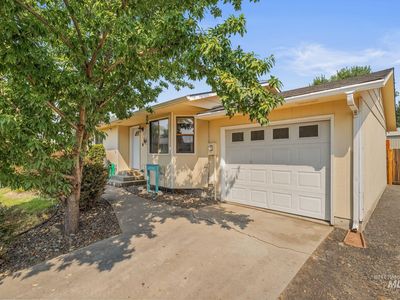 1805 Birch Dr