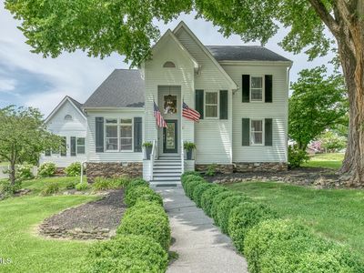 106 Woodbriar Dr