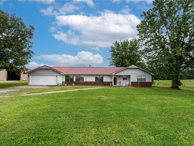 568 S 10th Hwy