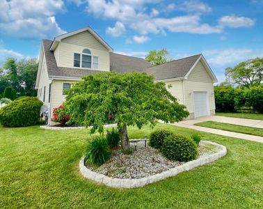 7 Liberty Dr