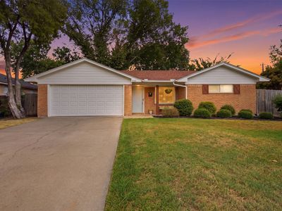 433 La Salle Dr
