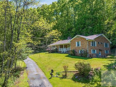 320 Eureka Pl