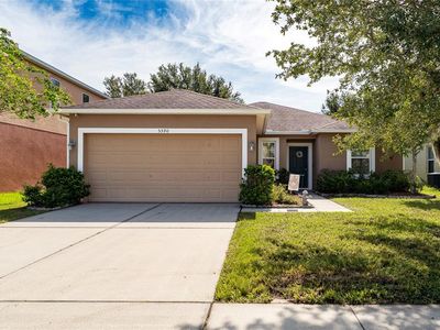 5590 SILVER THISTLE LANE