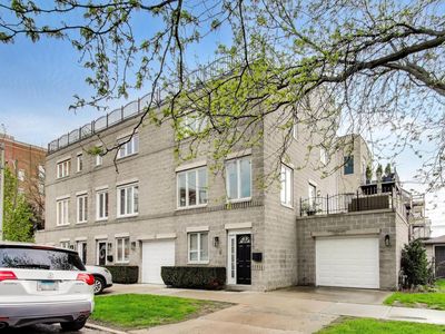2810 N Wolcott Ave #2810