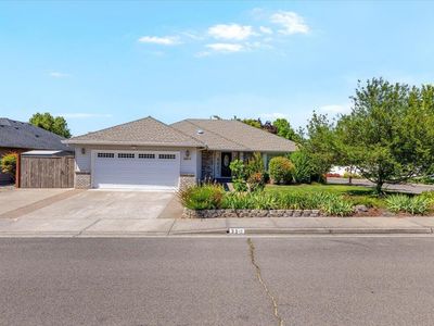 3511 Blue Blossom Dr