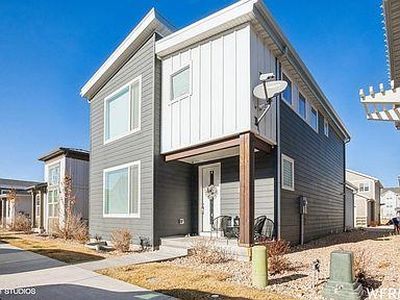 1046 W Albion Meadow Way