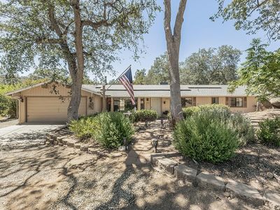 Property at 41913 Wild Horse Ct, Coarsegold, CA
