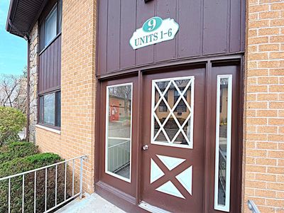 9 E Lawrence Park Drive #1