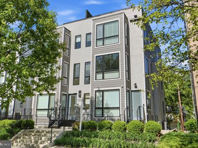 5305 Connecticut Ave NW APT 2