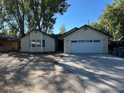 8611 W Cory Ln