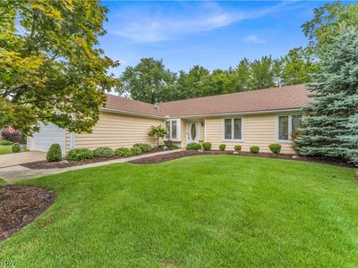 Property at 19757 Cross Trl S, Strongsville, OH
