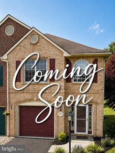 1215 Lindsay Ln