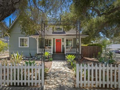 956 E Villa St