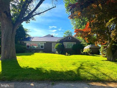1021 E Vernon Rd