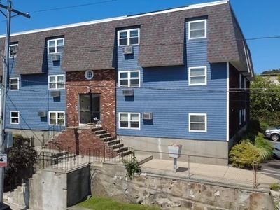 464 Bank St APT 5