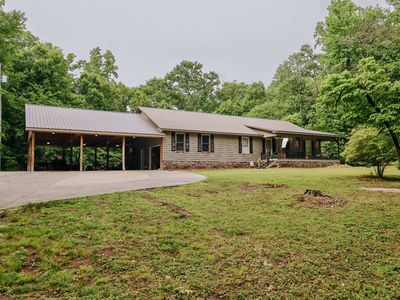 1202 Walker Dr