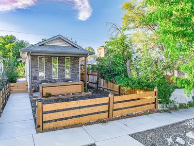 433 Cedar St