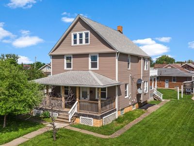 Property at 5977 Ridge Rd, Parma, OH