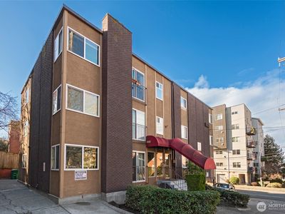 403 E Thomas Street #1-9