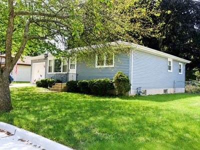Property at 576 Elm St, Hampshire, IL