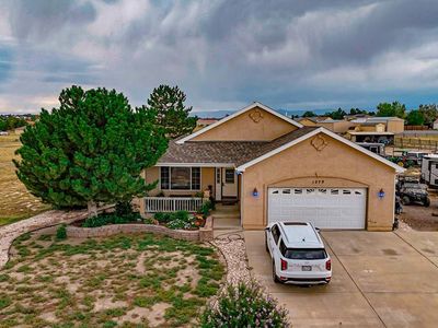 1279 S Avenida Del Oro E