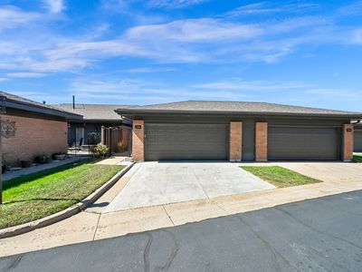 2314 S Ridgewood Way