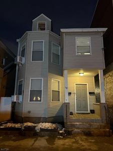 112 4Th Ave