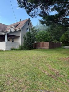 601 W Main St