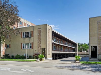 409 Lathrop Ave APT 1B
