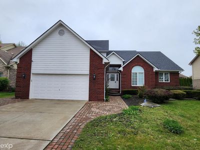 19913 Mapleton Dr