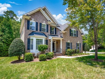 10104 Treetop Ln