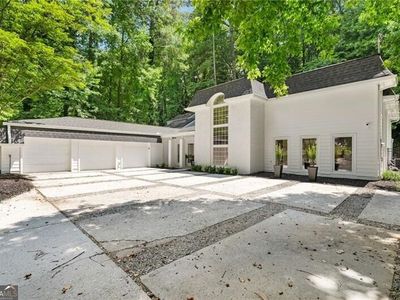 1183 Warrenhall Ln NE