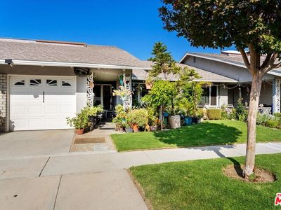 26856 Avenue Of The Oaks