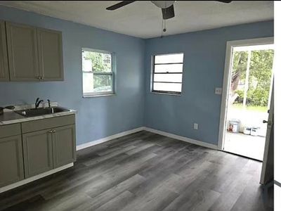 1132 W 27th Street
