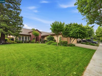635 Rutherford Cir