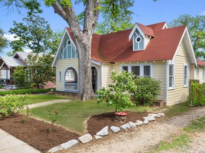 Property image 3