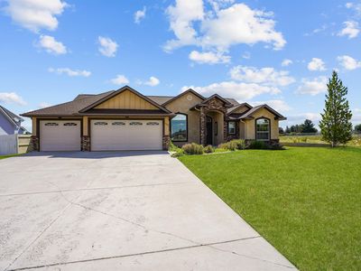 1041 Lupine Ln