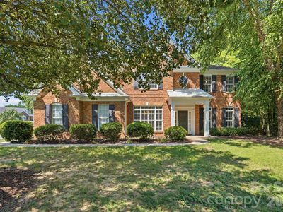 4814 King Arthur Dr