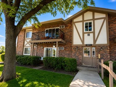 Property at 9S220 S Frontage Rd APT 101, Willowbrook, IL